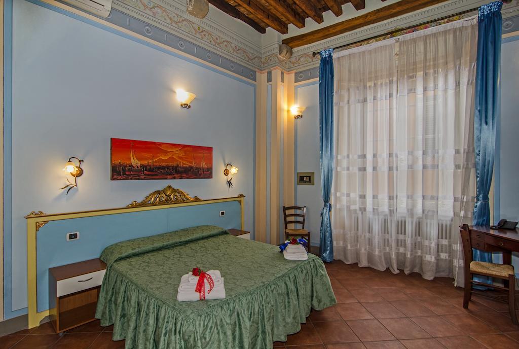 Antica Residenza Del Gallo Lucca Habitación foto